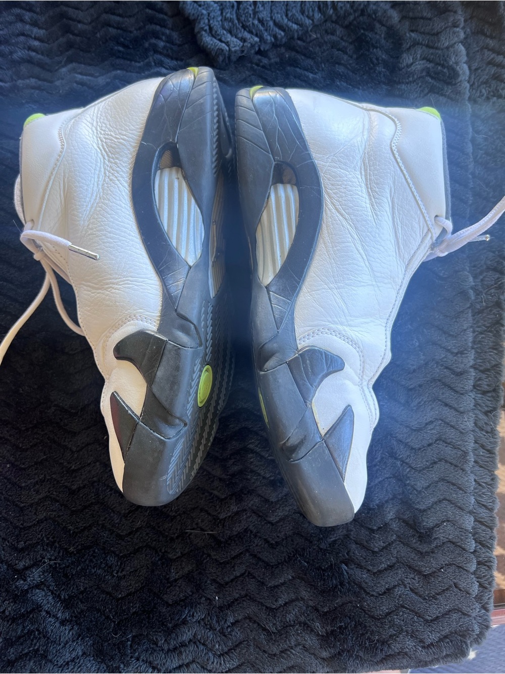 Air Jordan Retro White Black Men’s Basketball Shoe SAMPLE Size 9 - Picture 7 of 14